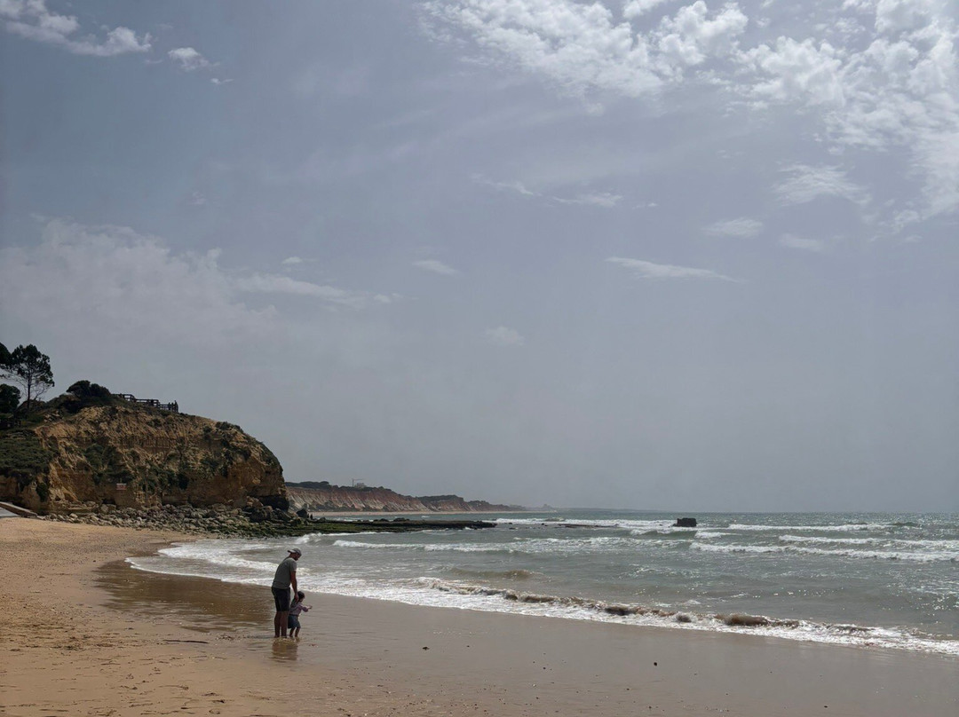 Praia Dos Olhos De Água-Olhos de Agua必去景点