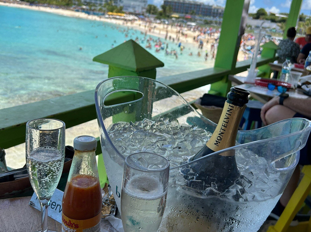 Sunset Bar & Grill-马霍必去景点