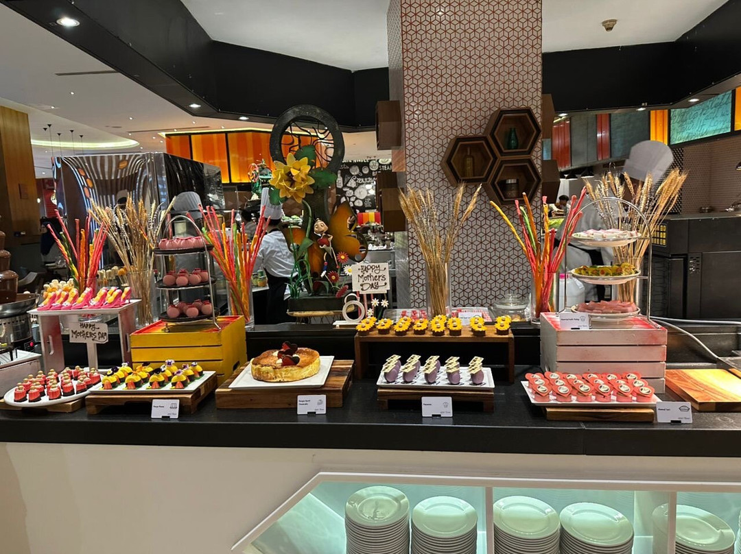 布特拉再也艾美酒店主图