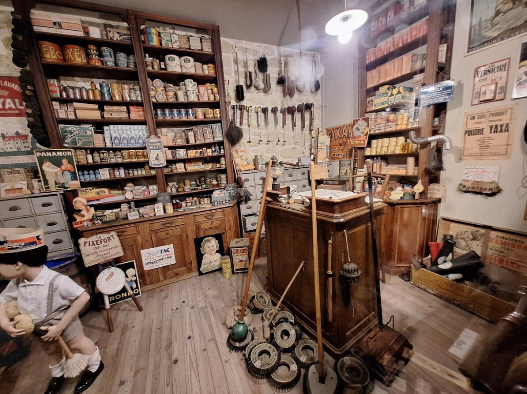 Musée Aux Anciens Commerces-Doue-la-Fontaine必去景点
