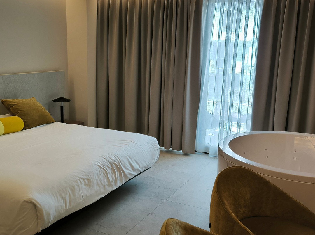 Olea Suites