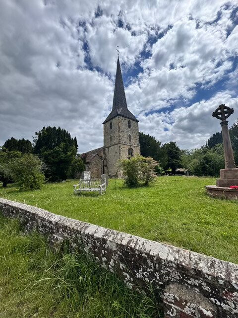 St Peter's Church-Hever必去景点