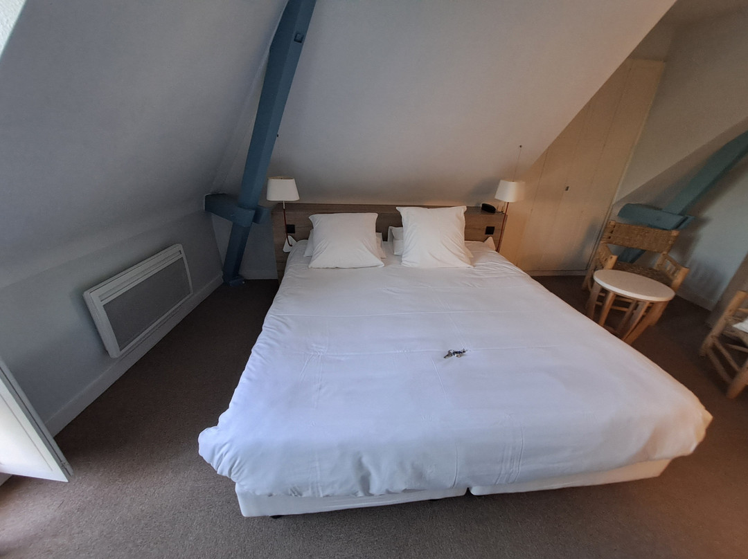 Hôtel Beau Soleil主图