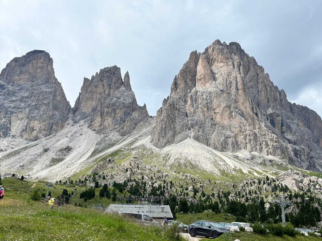 Passo Sella-塞尔瓦迪加尔代纳必去景点