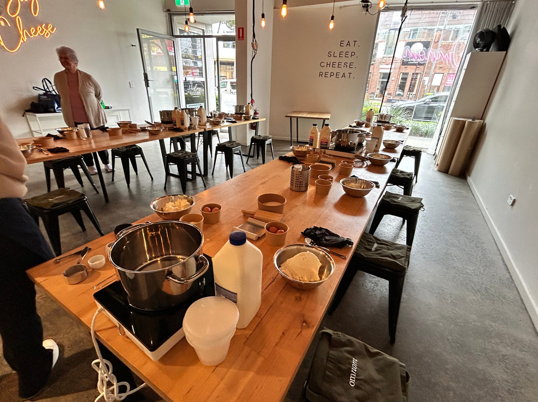 Omnom Cheese Making-悉尼必去景点
