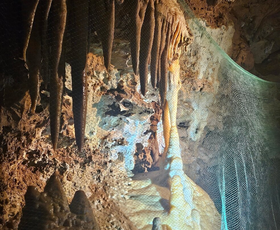 Grotte de Saint-Cézaire-Saint-Cezaire-sur-Siagne必去景点