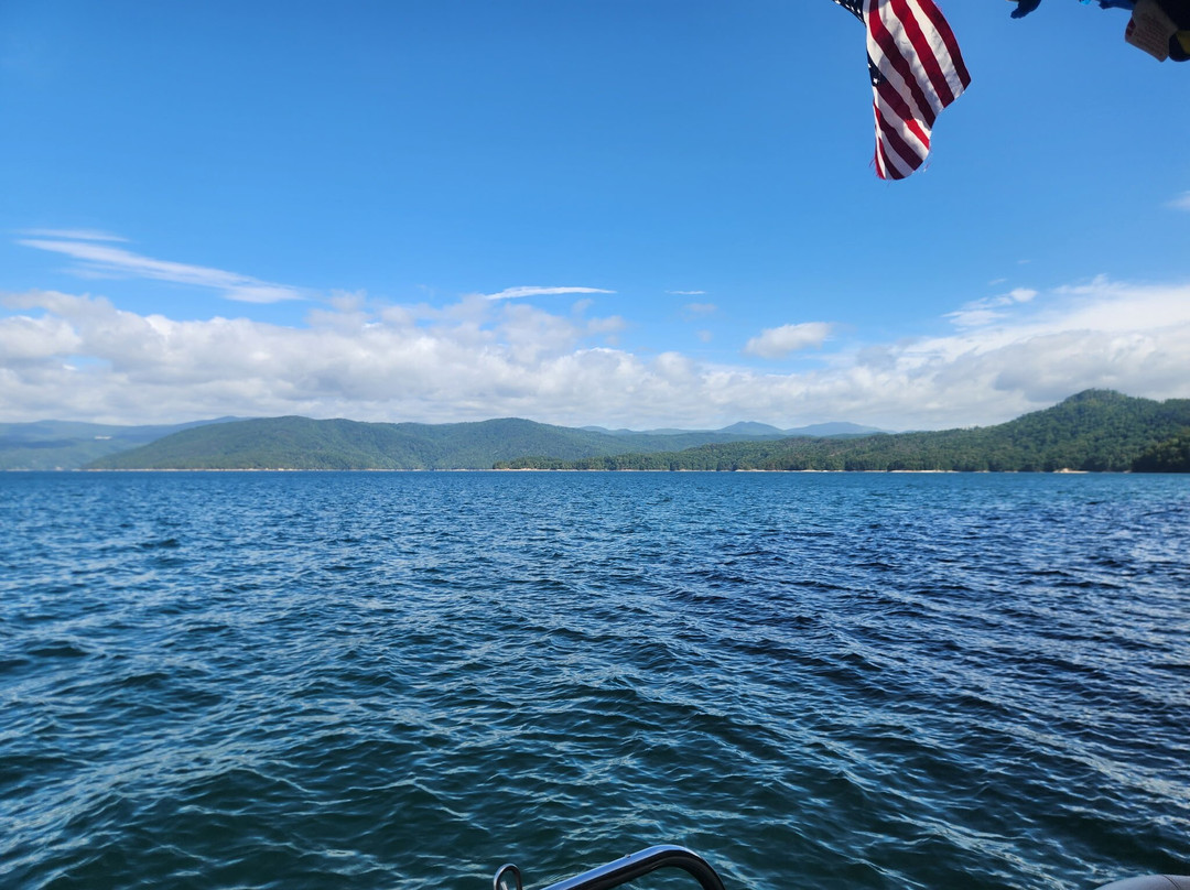 Jocassee Lake Tours-Salem必去景点