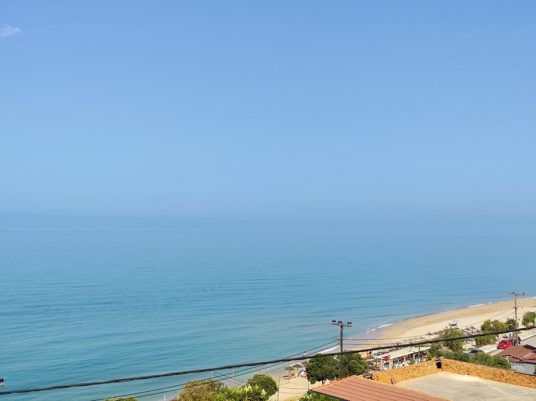 Loutsa Beach-Loutsa必去景点