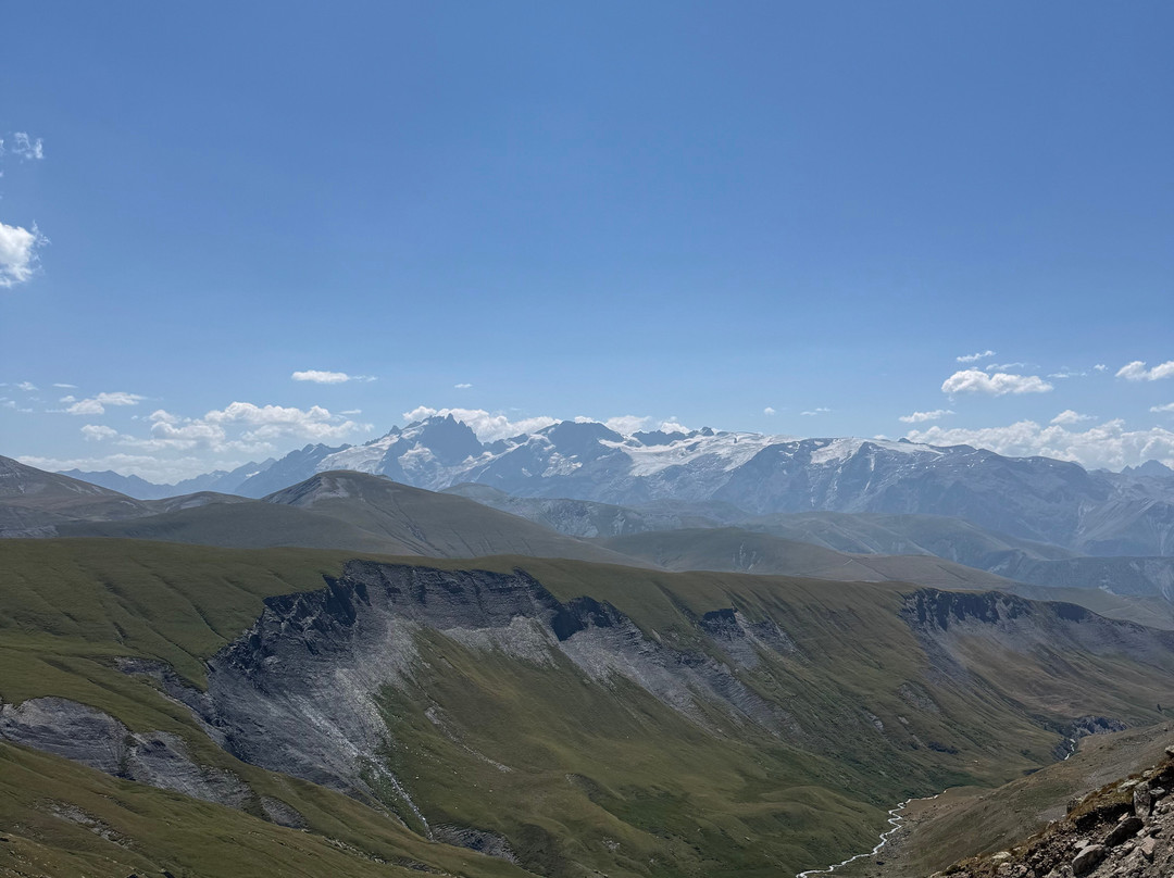 阿尔卑斯山多雷斯地中海度假村主图