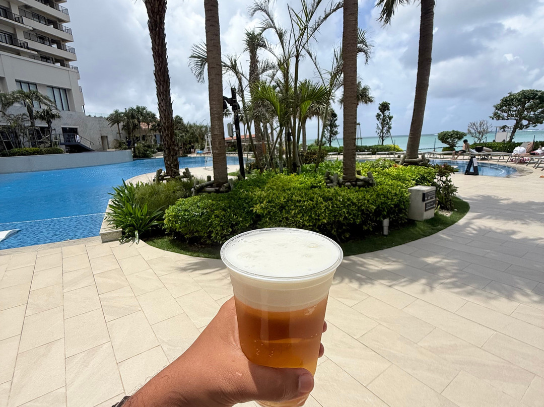 琉球名城海滩度假酒店主图