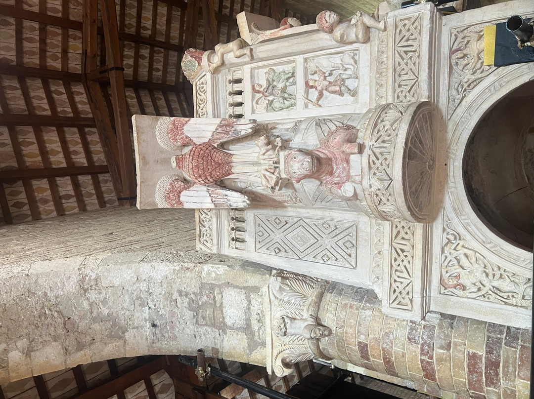 Abbazia di Santa Maria del Lago-Moscufo必去景点