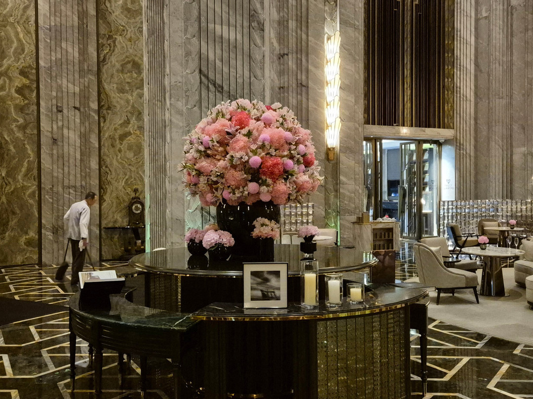 上海外滩瑞吉酒店主图
