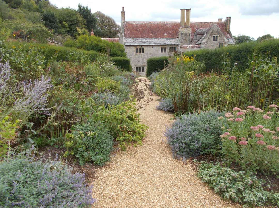Mottistone Gardens-Brighstone必去景点