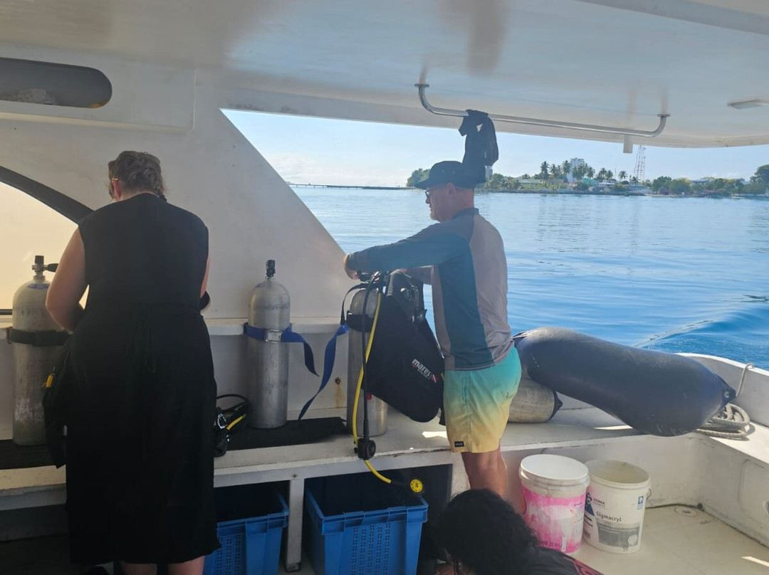 Amphibuzz Dive-Thulusdhoo Island必去景点