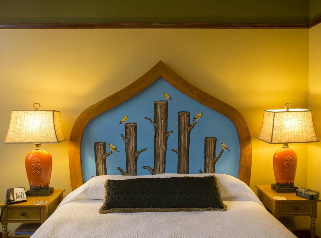 McMenamins Anderson School Hotel