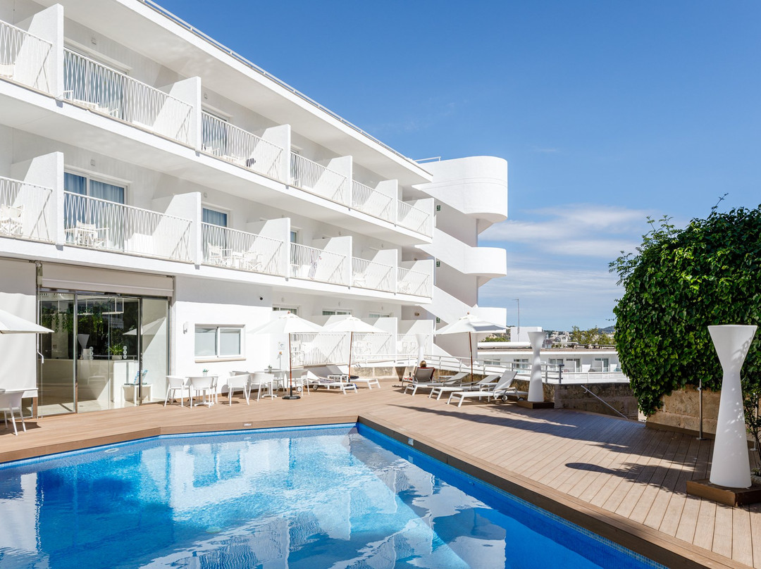 Tora Hotel