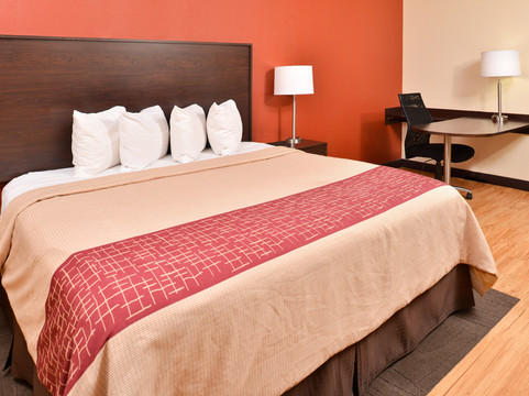 Red Roof Inn & Suites Columbus West Broad主图