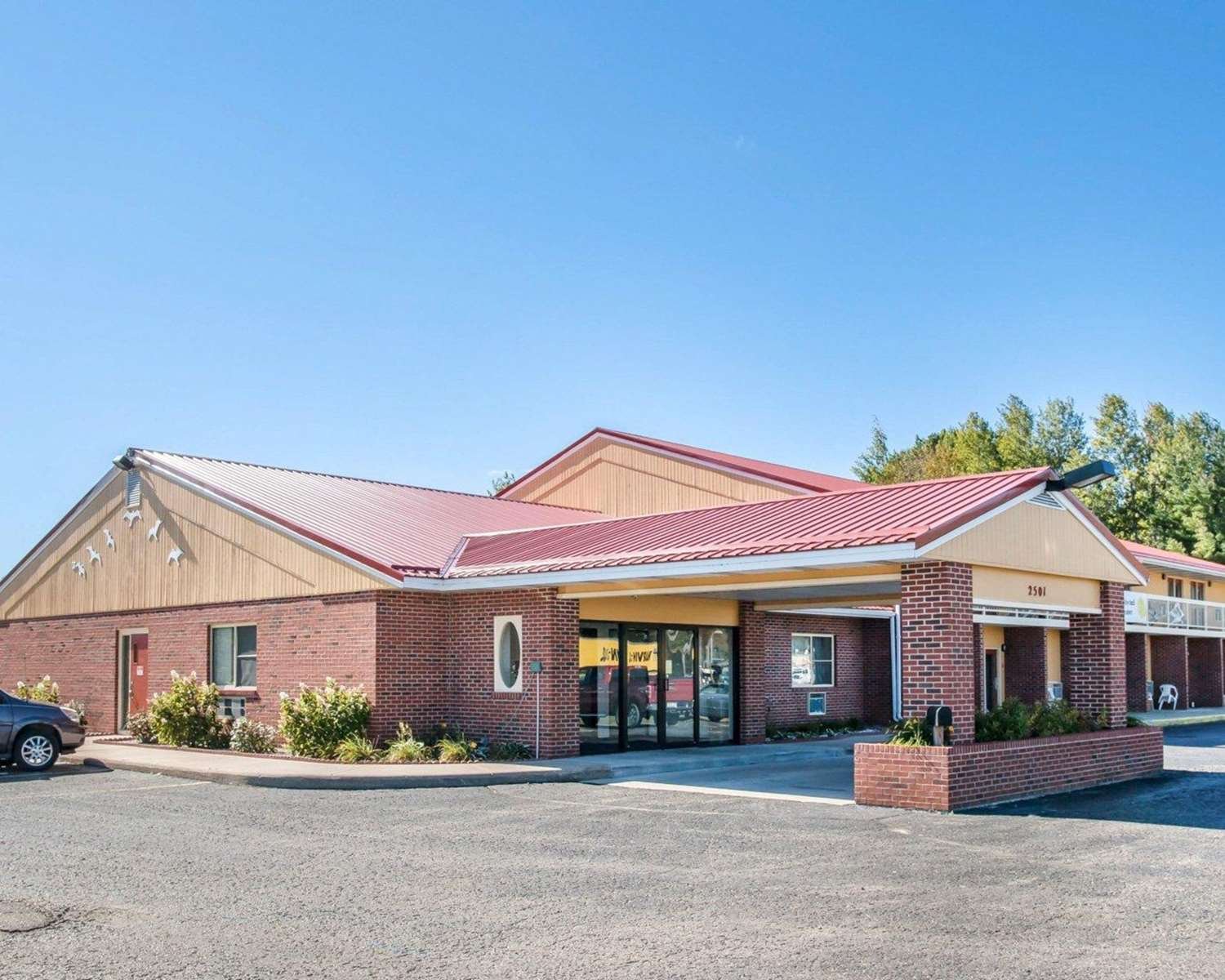 Econo Lodge Cadillac-官方