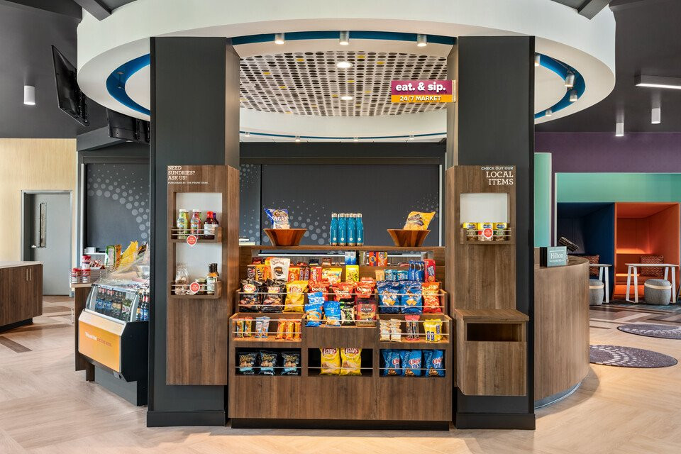 Tru by Hilton Florence I-95主图