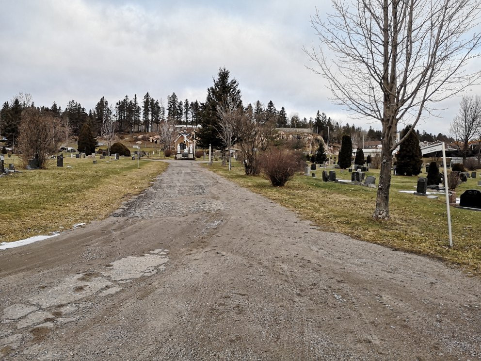 Cimetière Sainte-Anne景点图片