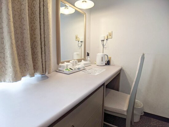 新世纪大酒店主图