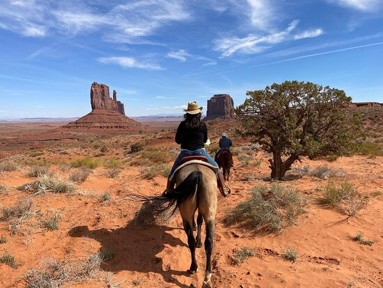 Sacred Monument Tours-纪念碑公园必去景点