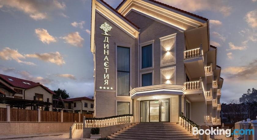 Dynasty Hotel