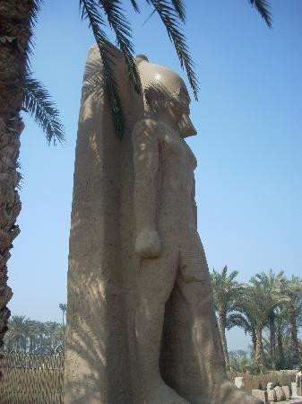 Memphis and Sakkara-Saqqara必去景点