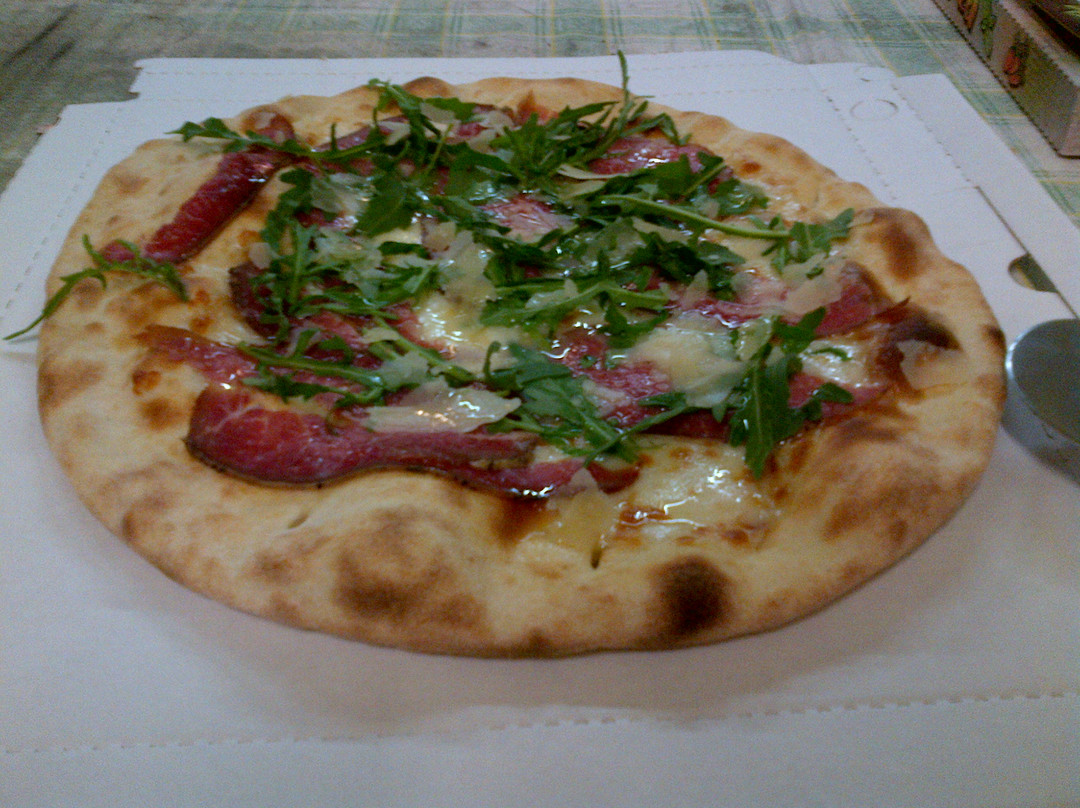 Cerese di Virgilio餐馆和美食-Pizzeria D'asporto Da Rino