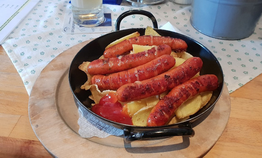 Russbach am Pass Gschutt餐馆和美食-Franzlalm