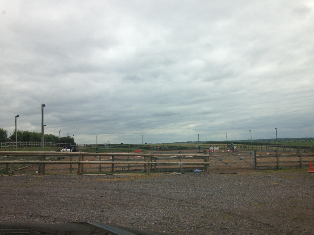 Redhouse Farm Riding School景点图片
