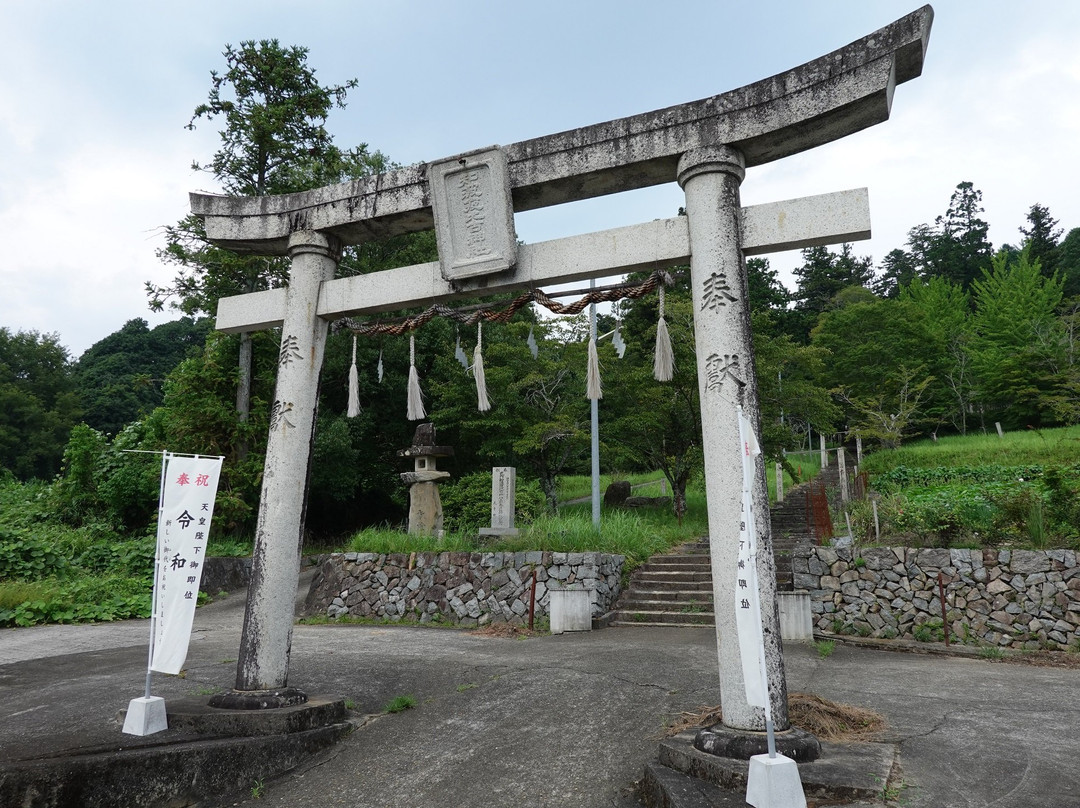 Chihayahiko Shrine景点图片
