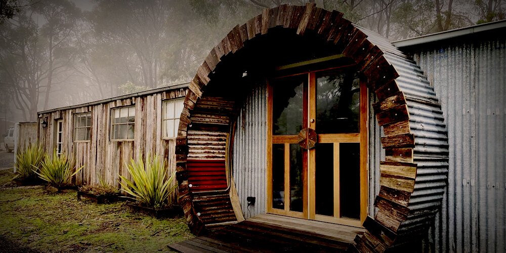 Wildwood Instruments Art Gallery & Guitar Making Courses-戴尔斯福特必去景点