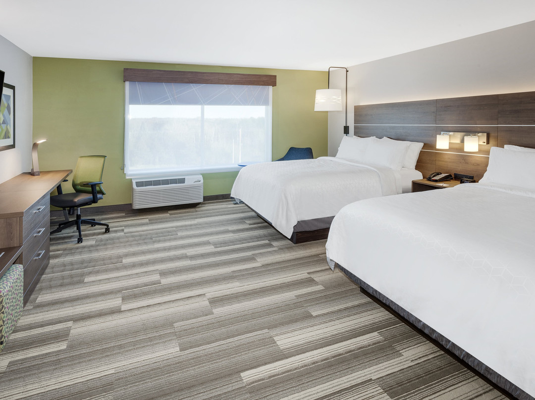 Holiday Inn Express & Suites Hudson I-94 By IHG主图