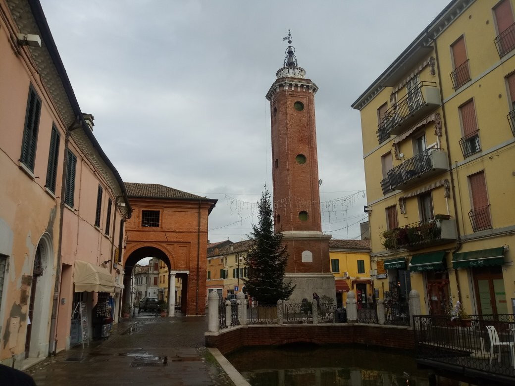 Clock Tower of Comacchio景点图片