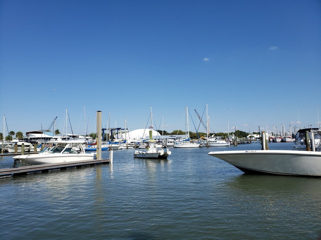 Captain Butch's Water Taxi-迈尔斯堡海滩必去景点