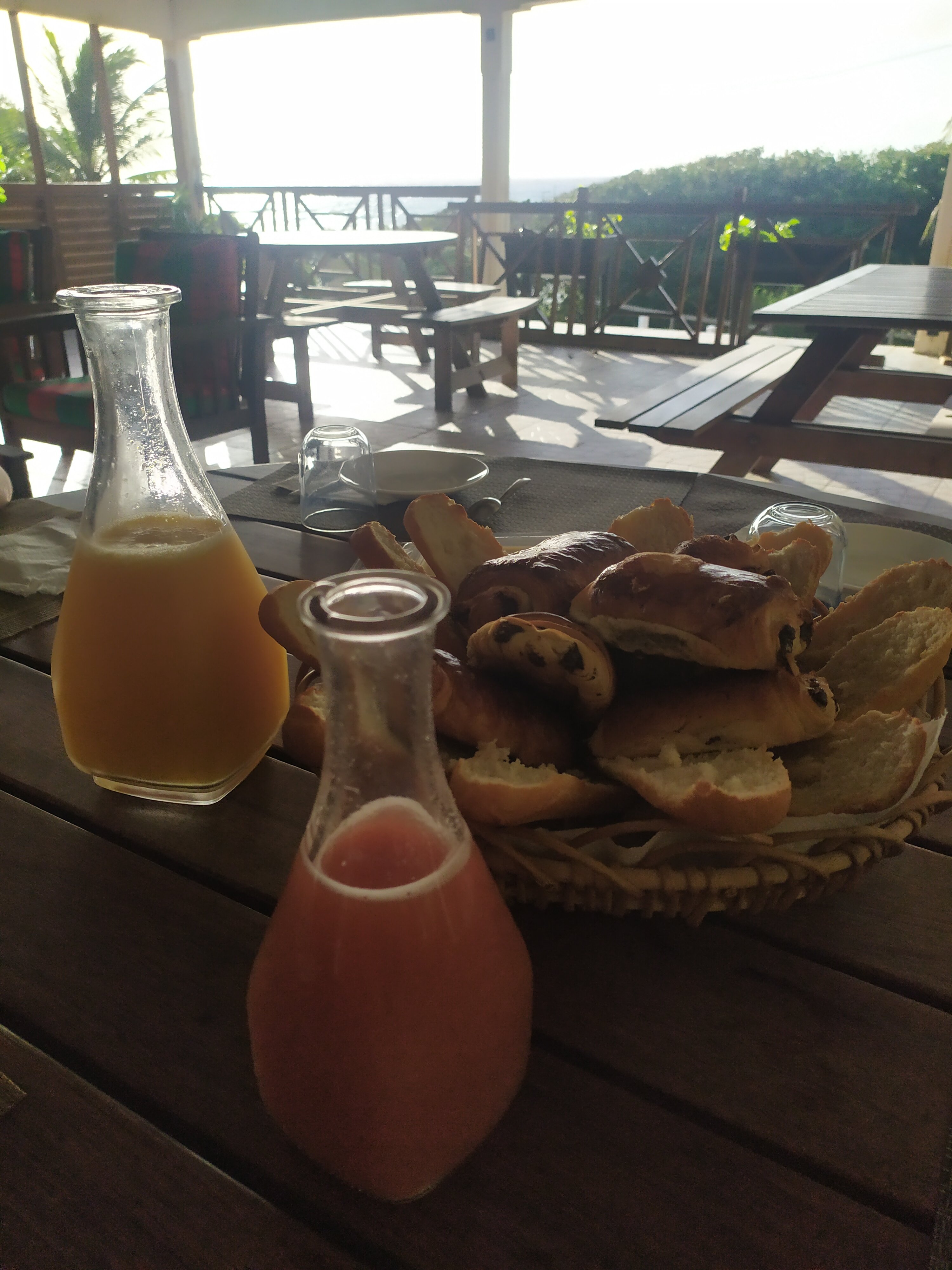 Club Caravelles-官方