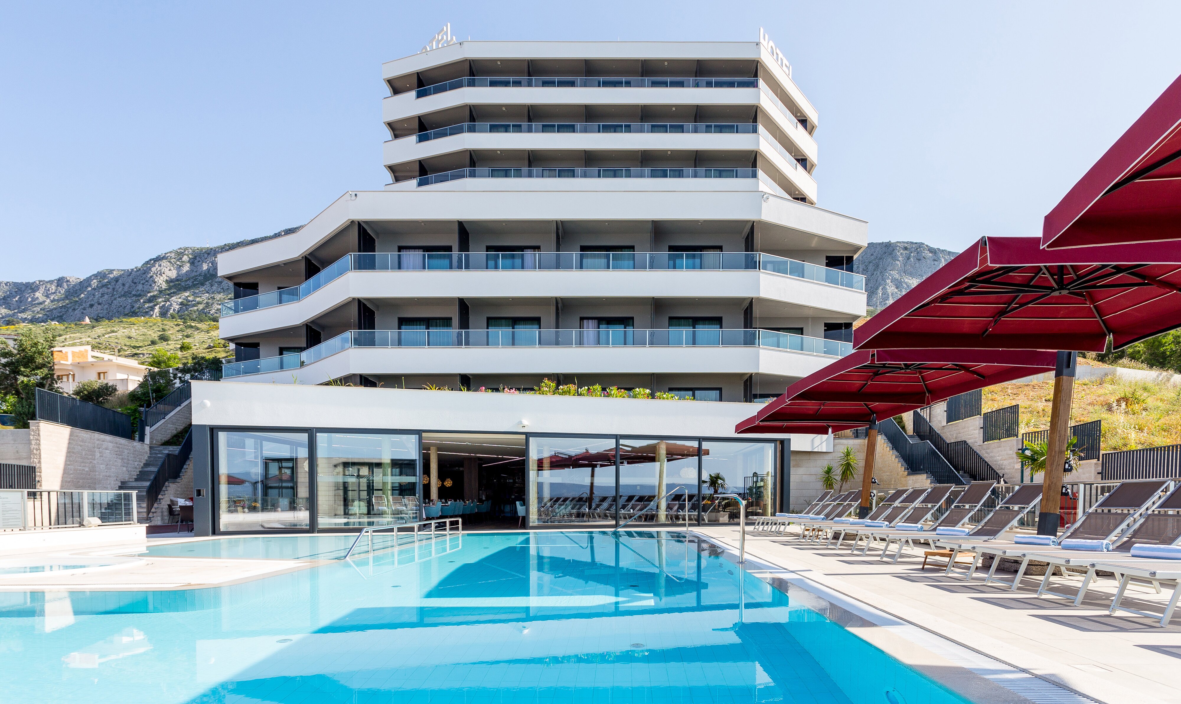 Hotel Plaza Duce-官方