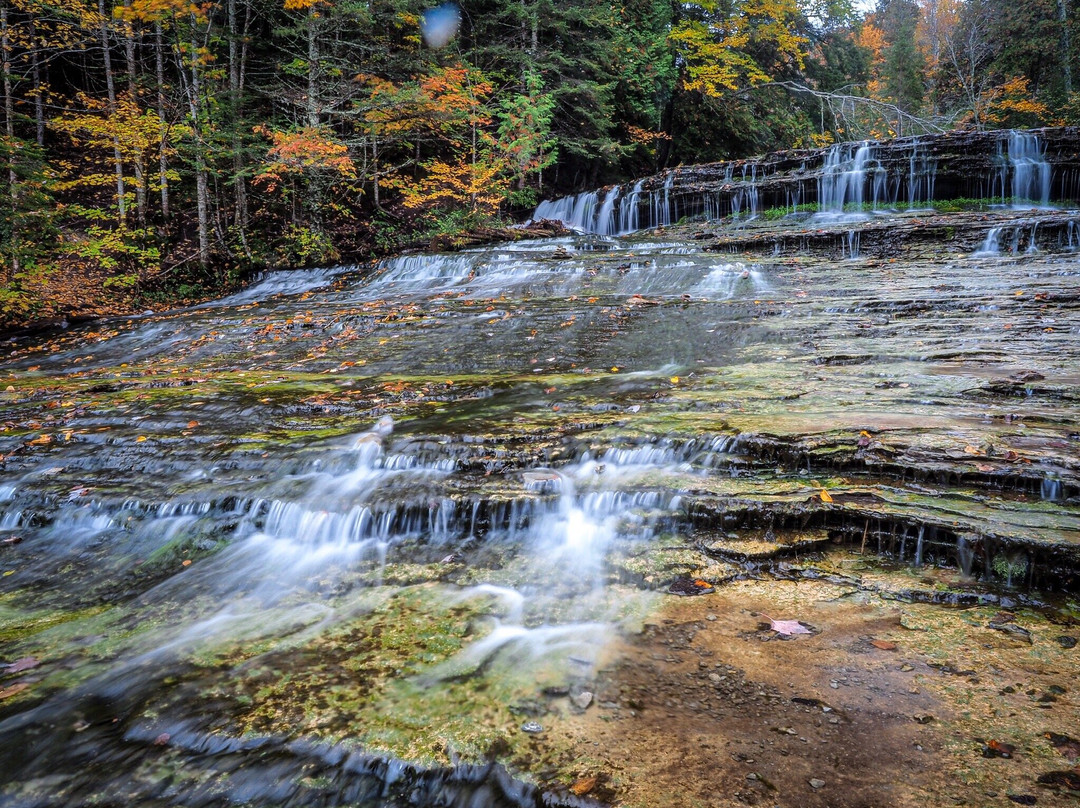 Au Train Falls-缪尼辛必去景点