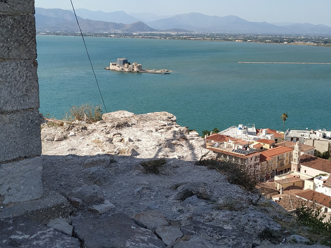 To Roloi-纳夫普利翁必去景点