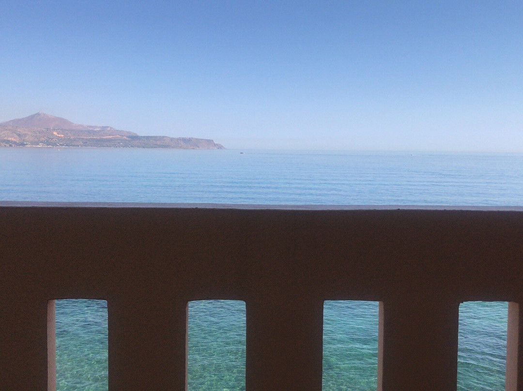 Christi Apartments主图