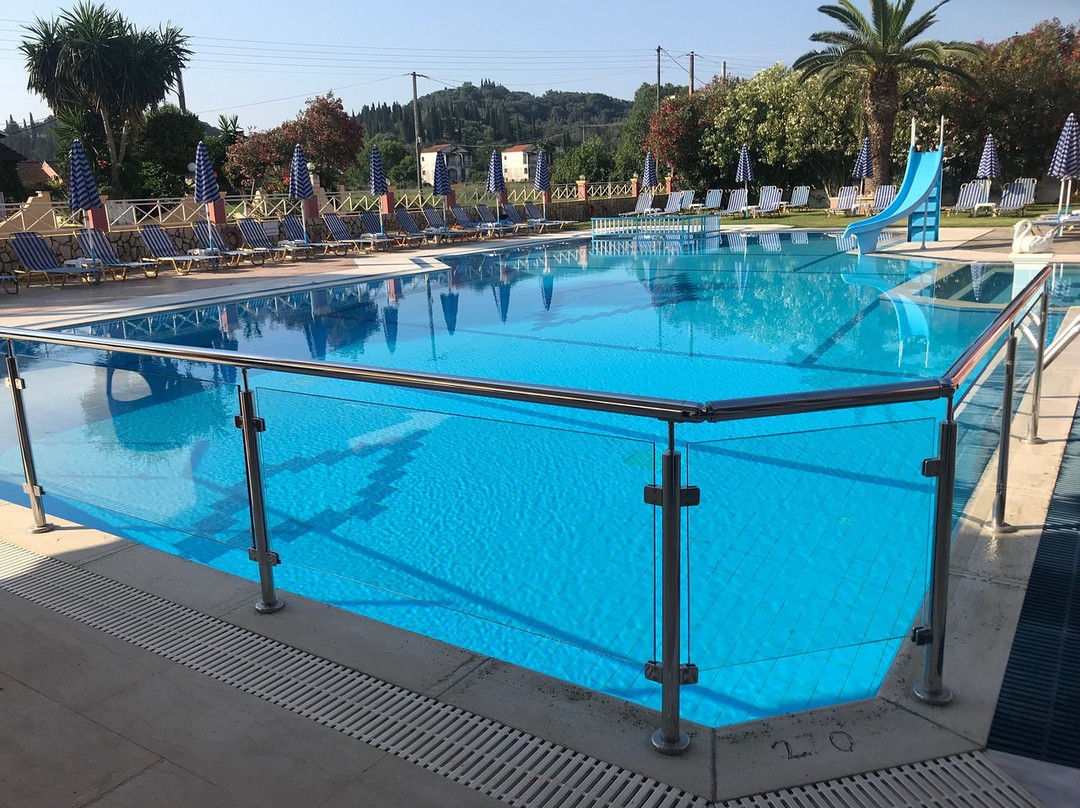 Spiros Apartments主图