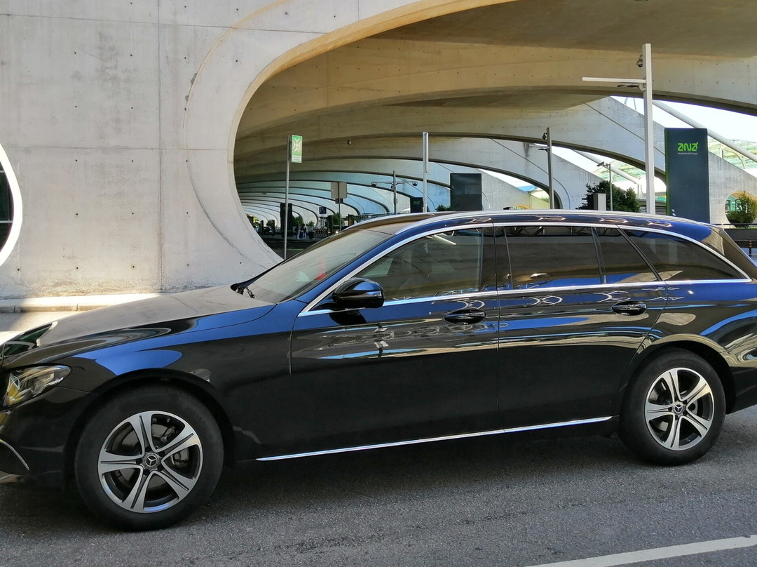 PortoAirportTransfersTO-波尔图必去景点