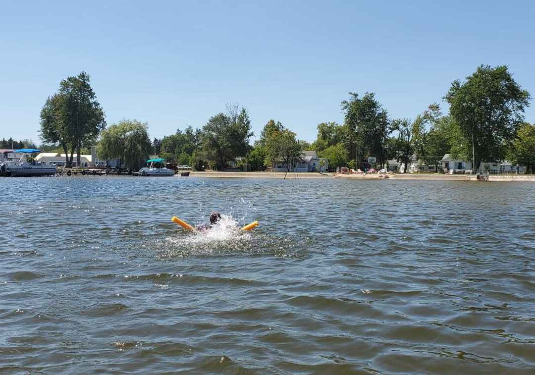 Lagoon Resort & Motel主图