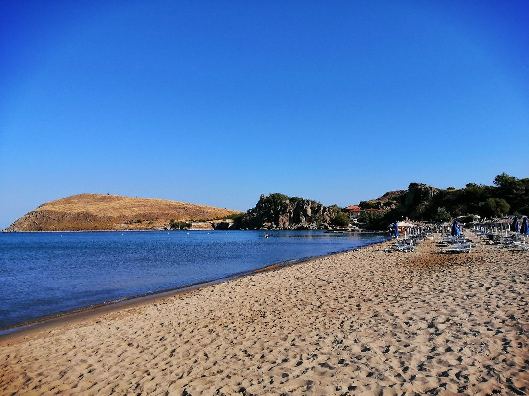 Riha Nera Beach景点图片