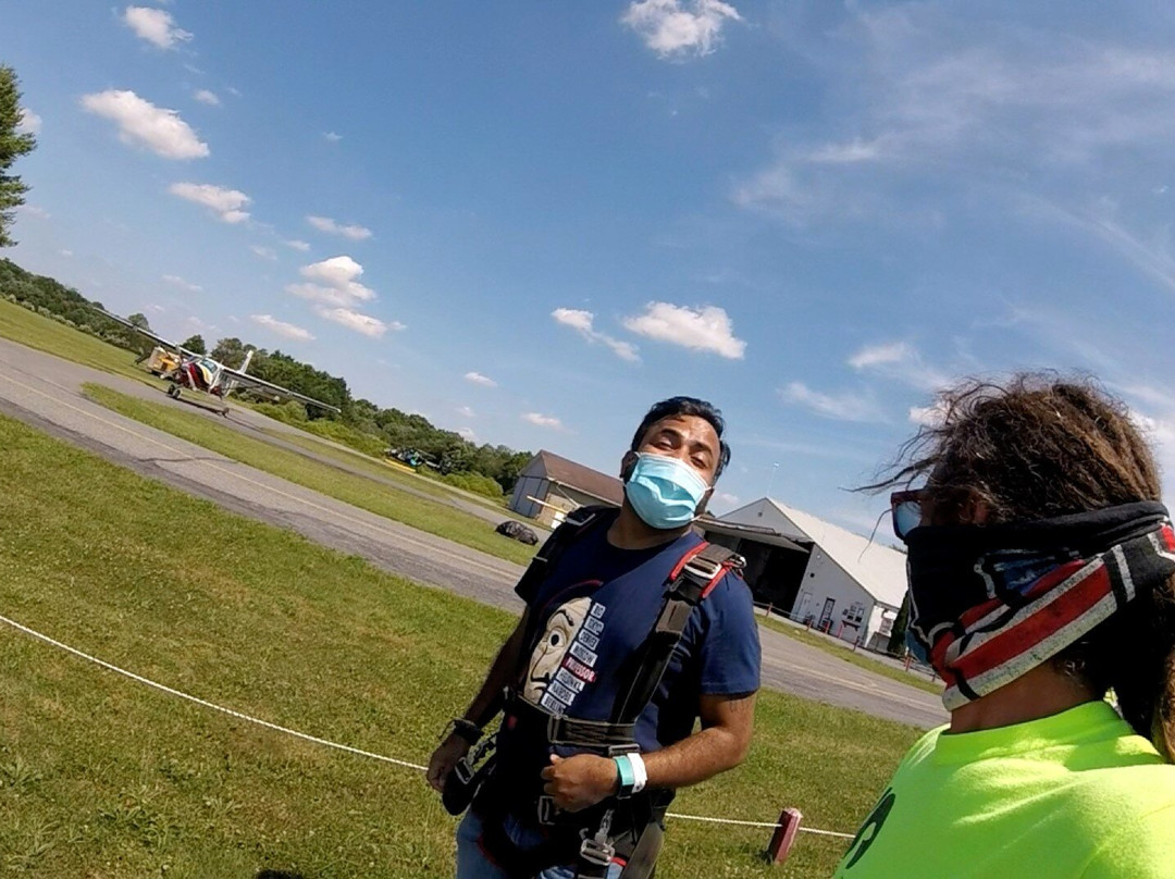 Sky's The Limit Skydiving Center-East Stroudsburg必去景点