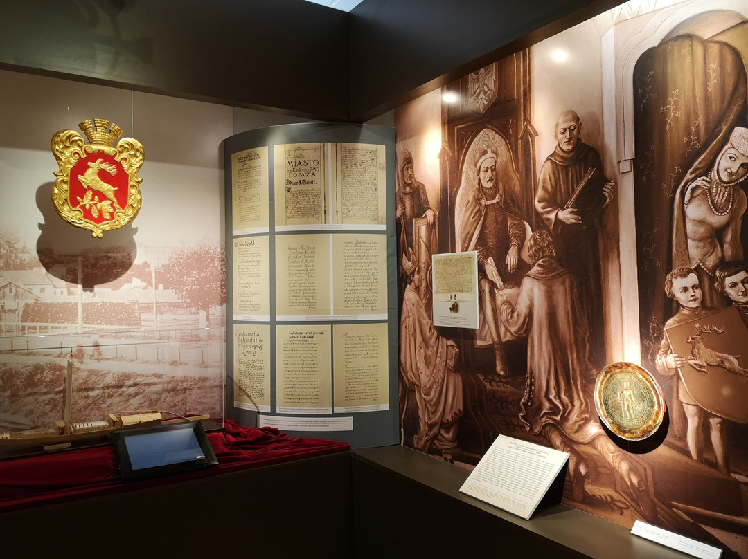 Muzeum Połnocno-Mazowieckie-Lomza必去景点