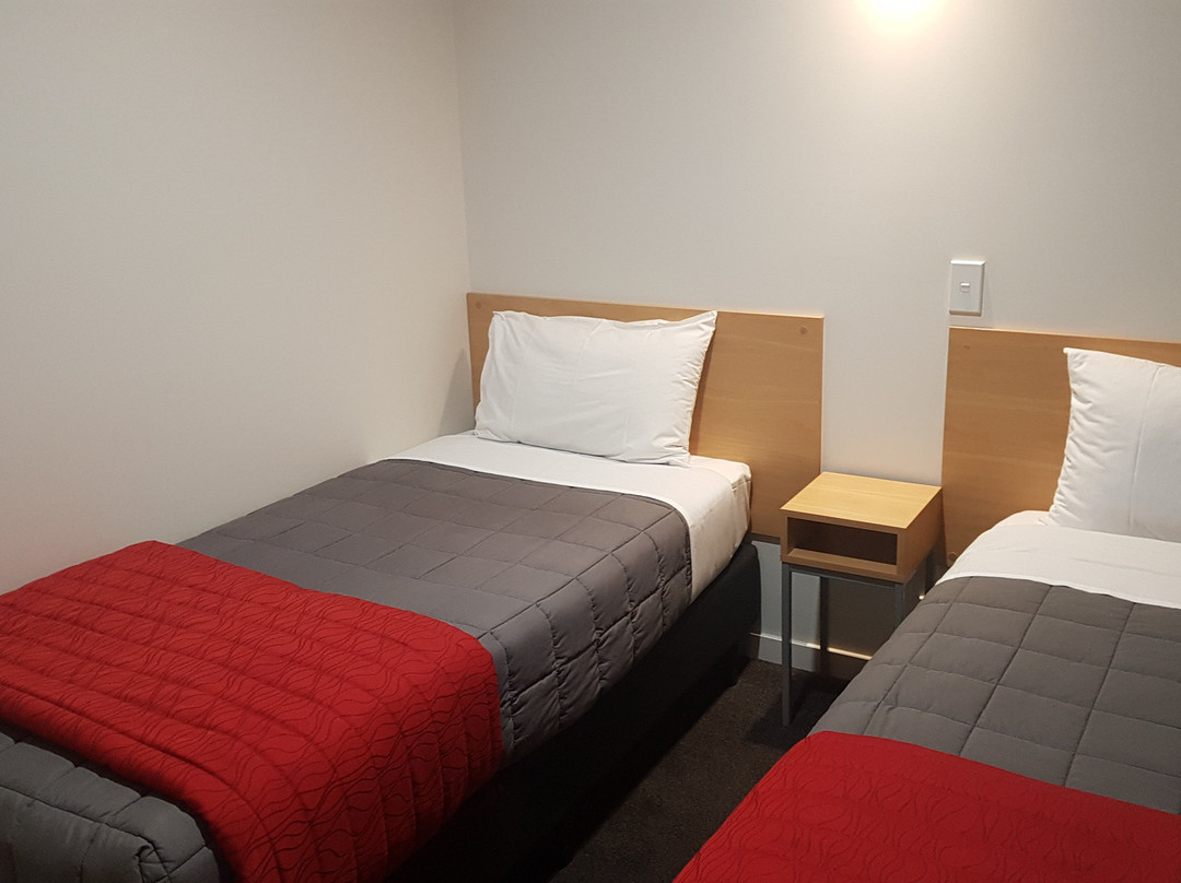 Taylors Motel主图
