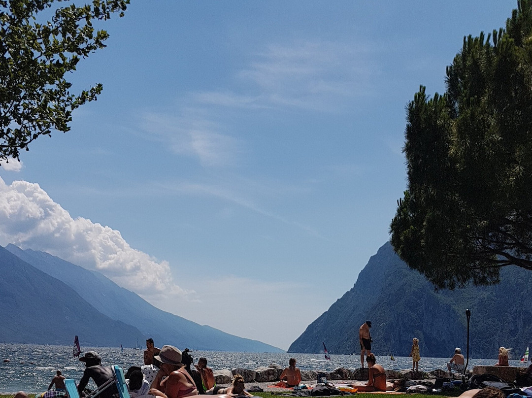 Spiaggia dei Pini-里瓦德尔加尔达必去景点