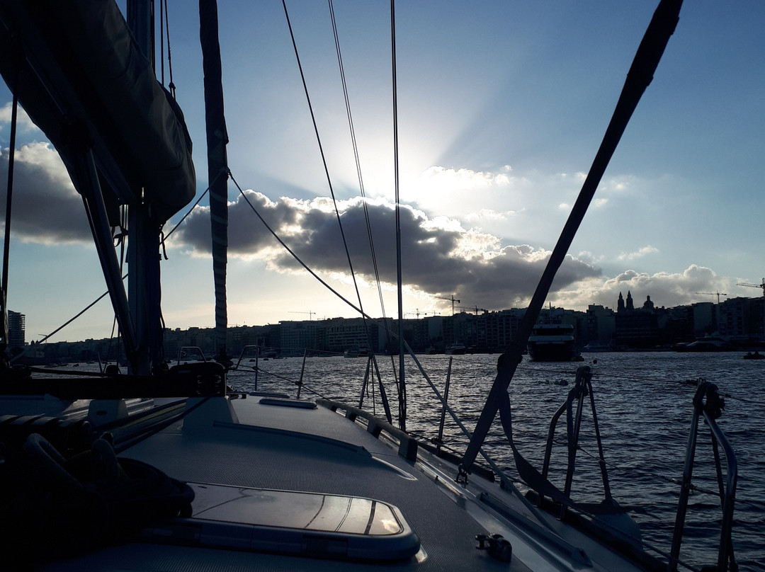 Sailing Charters Malta-梅雷赫必去景点